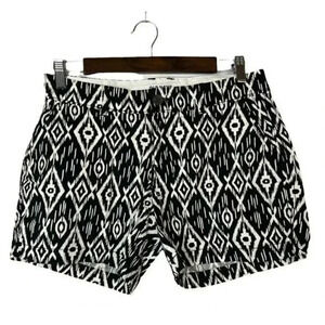 Old Navy Black & White Printed Chino Short Shorts 2